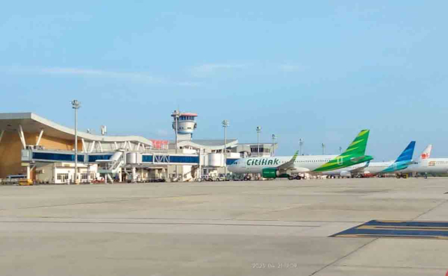 Bandara SSK II Pekanbaru Riau Mulai Padat, Penumpang Capai 10.329 Orang
