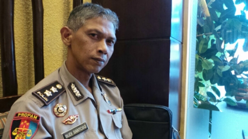 Perwira Polda Riau Dipolisikan Karena Gampar 2 Warga Sipil yang Beli BBM Pakai Botol