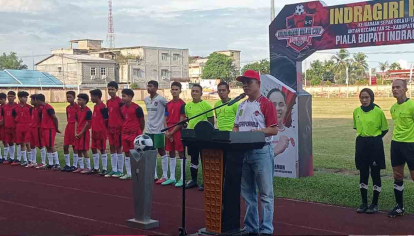 Pj Bupati Herman Berharap Muncul Bibit Baru di Kompetisi Sepakbola U-17 Antar Pelajar se-Inhil