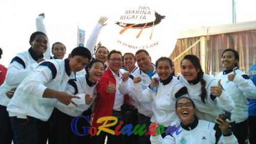 Tim Dragon Boat Putri Indonesia Penuhi Ambisi, Raih Medali Emas Kejuaraan DBS Singapura