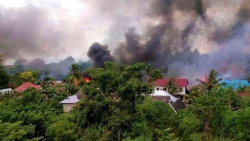 Buton Rusuh, 56 Rumah Dibakar Massa, Suasana Masih Mencekam