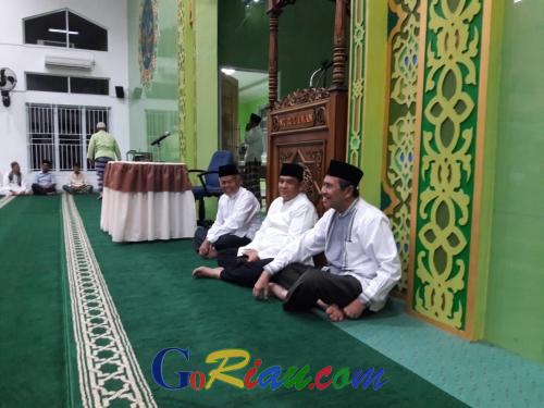 Ingin Ucapkan Selamat kepada Syamsuar - Edy Nasution, Jamaah Masjid Nurul Iman Gelar Halal Bihalal