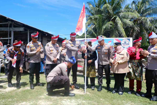 Ekspedisi Merah Putih Polda Riau Sentuh Warga Pulau Terluar di Rupat Bengkalis