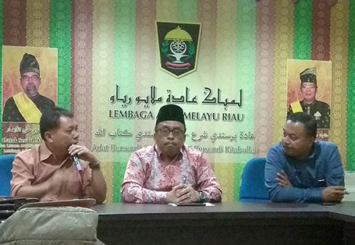 Siang Ini, LBH LAM Riau Laporkan Jony Boyok si Penghina Ustaz Abdul Somad ke Polisi