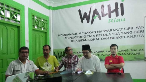 Pemerintah Diduga Main Mata dengan Perusahaan Biang Asap di Riau, Al Azhar : Saatnya Kita Bersatu dan Tempuh Jalur Hukum