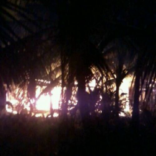 Berselang 12 Jam, Kebakaran Kembali Habiskan 2 Rumah di Inhil, 1 Orang Alami Luka Bakar