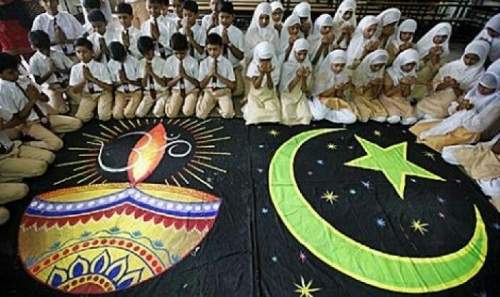 Penyembah Dewa yang Taat Ini Akhirnya Bersyahadat karena Terpikat Suara Azan dan Kisah Para Nabi, Istrinya Menyusul Setelah Mimpi Lihat Kakbah
