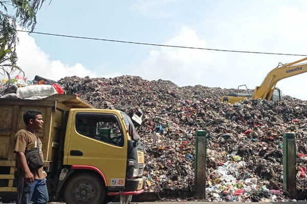 DPRD Pekanbaru Minta Pengangkutan Sampah Harus Cepat