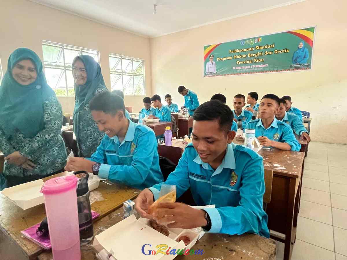 Program Makan Siang Bergizi Gratis di Pekanbaru Ditunda hingga Minggu Depan