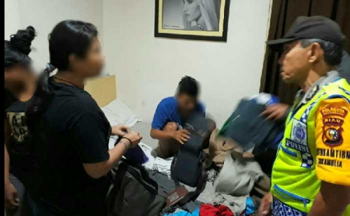 Diduga Pesta Narkoba, 2 Pengamen Diamankan Polisi Bersama 2 Wanita dari Kamar Hotel di Pekanbaru