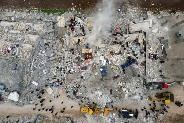 Korban Tewas Gempa Turki dan Suriah Sudah Capai 3.823 Orang