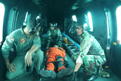GoRiau Aksi Sigap Tim SAR Lanud RSN Pekanbaru Riau Evakuasi Korban Kecelakaan Pesawat via Helikopter Caracal