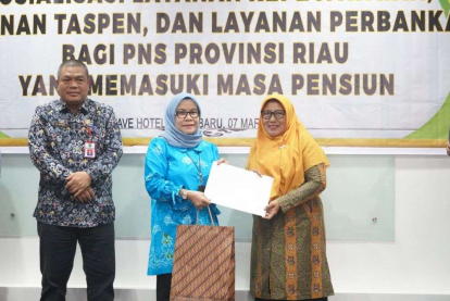 GoRiau Akhiri Masa Tugas, 38 PNS Pemprov Riau Terima SK Pensiun