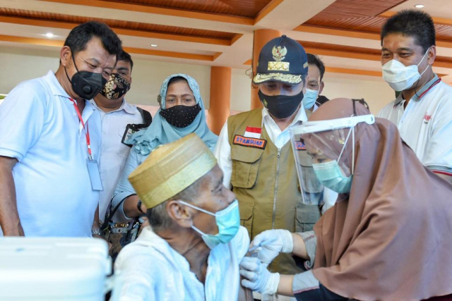Progres Vaksinasi Covid-19 di Riau Belum 50%