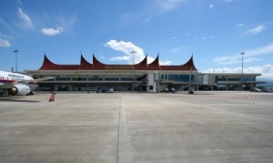 GoRiau Puncak Kedatangan Pemudik di Bandara Minangkabau Diprediksi 2 Gelombang