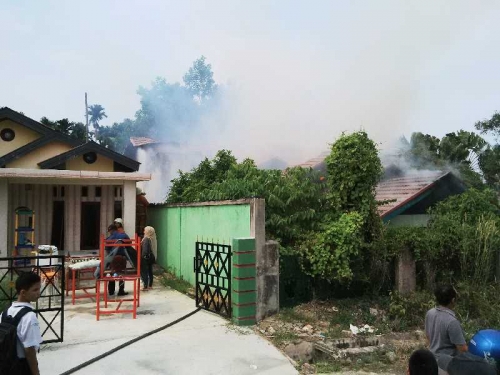 Rumah Kosong Berhantu di Jalan Sukadamai Duri Terbakar, Diduga Ada Unsur Kesengajaan