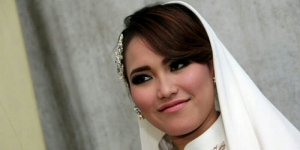 GoRiau Ayu Ting Ting Dikritik Netizen Gara-gara Alis Tebal