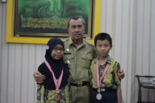 Dua Anak Siak Bawa Medali dari Olimpiade Siswa Nasional 2018 di Padang
