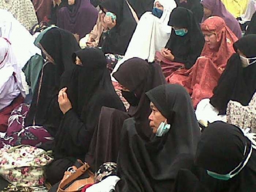 Ribuan Masyarakat Riau Menangis di Masjid An-Nur Pekanbaru