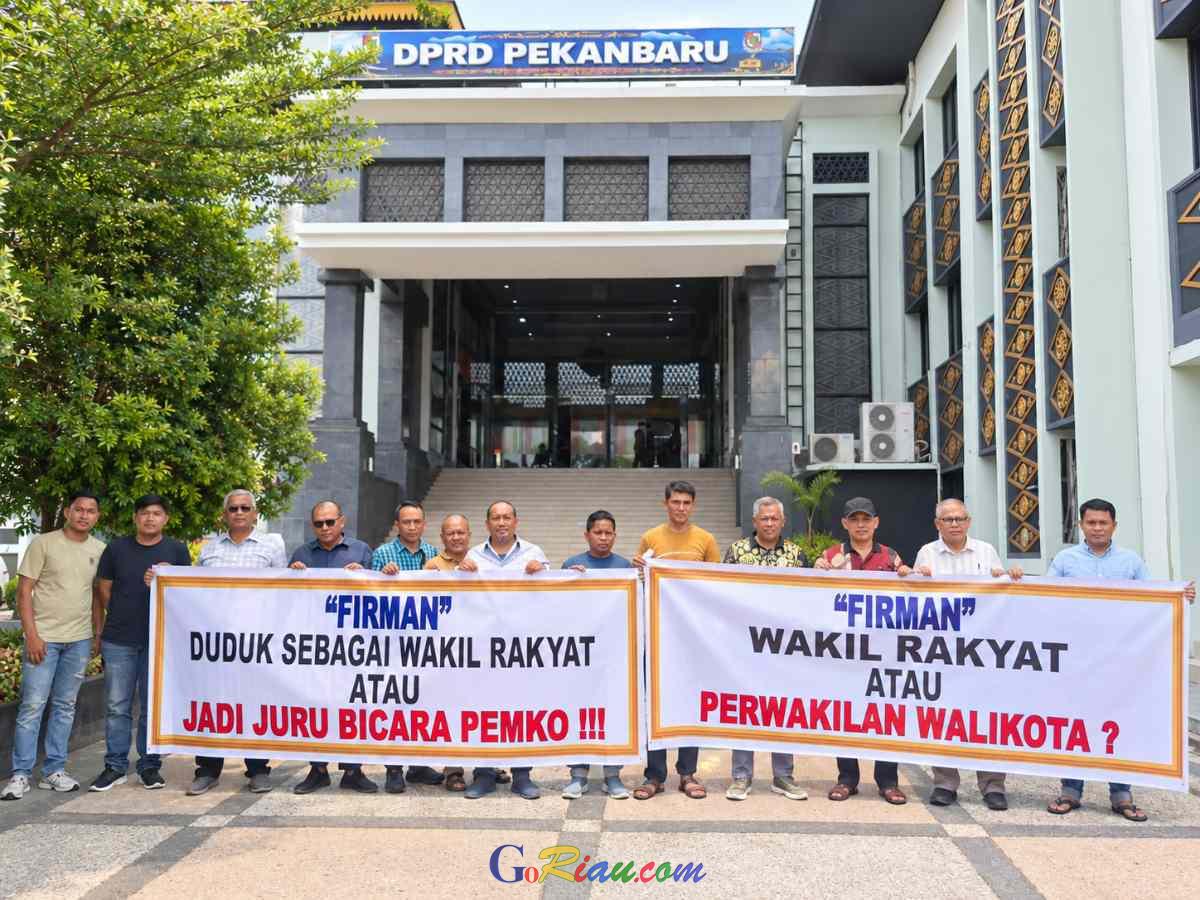 Buntut Polemik HGB STC, Pedagang Laporkan Firman ke Badan Kehormatan DPRD Pekanbaru