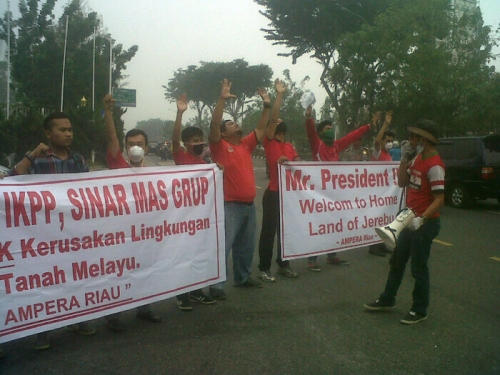 Selain Minta Jokowi Ikut Isap Asap, Ampera Desak IKPP dan Sinarmas Group Ganti Kerugian Warga