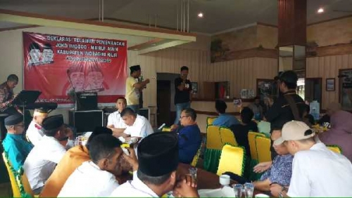 Pembangunan Desa di Inhil Berkembang Pesat, Ratusan Orang Deklarasikan Pemenangan Jokowi - Maruf Amin
