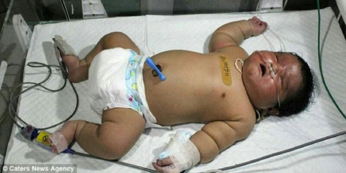 Wanita Ini Lahirkan Bayi Raksasa Seberat 6,7 Kilogram Secara Normal