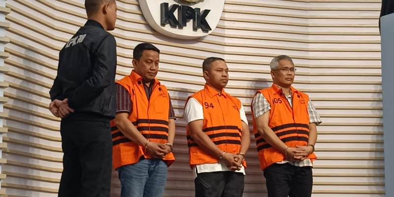 KPK Perluas Penggeledahan, Rumah Dua Pejabat Riau Disisir Usai Gubernur Abdul Wahid Ditahan
