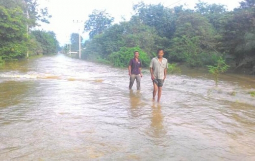 Debit Air Sungai Indragiri Kembali Meningkat, Tiga Desa di Kuala Cenaku Inhu Kembali Terendam