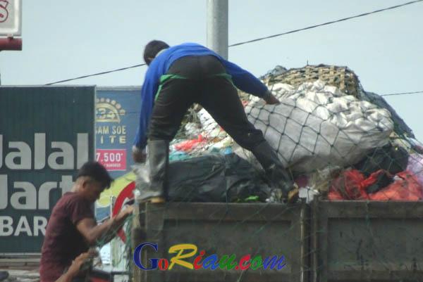 Pemko Anggarkan Rp57,9 Milliar untuk Angkutan Sampah di Pekanbaru
