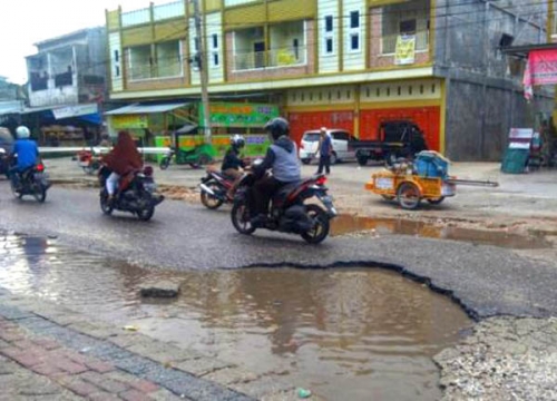 Tahun 2019, DPRD Pekanbaru Minta Jalan Berlubang Segera Diperbaiki