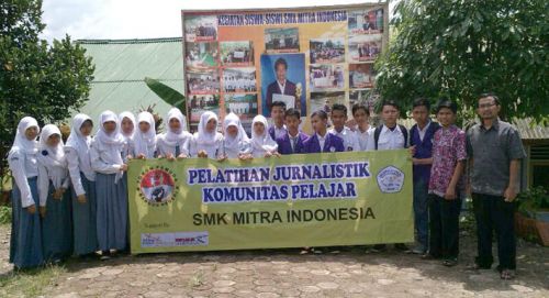 Menulis Untuk Selamatkan Anak Bangsa