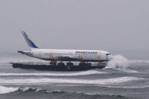 Pesawat Boeing 767 Berlayar di Lautan Hebohkan Warga Irlandia, Ini Penampakannya