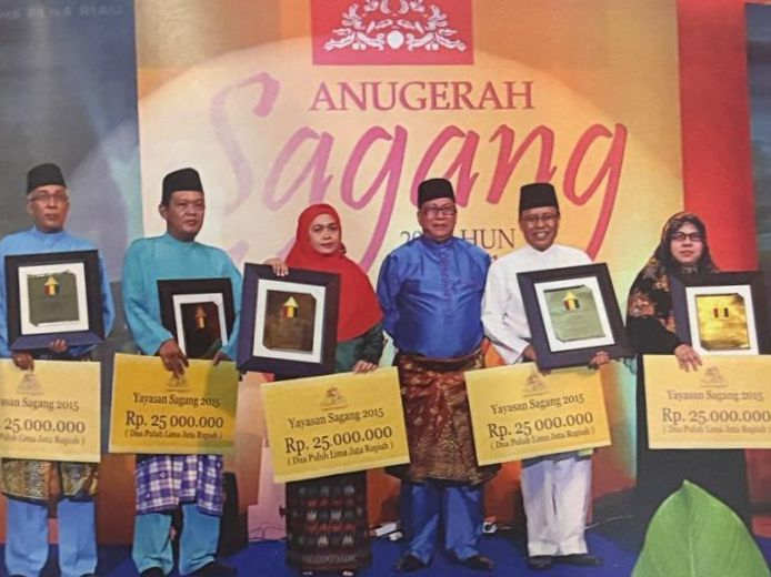 Filosofi Kayu Penyangga Layar, Rahasia Rida K Liamsi Bangun Anugerah Sagang