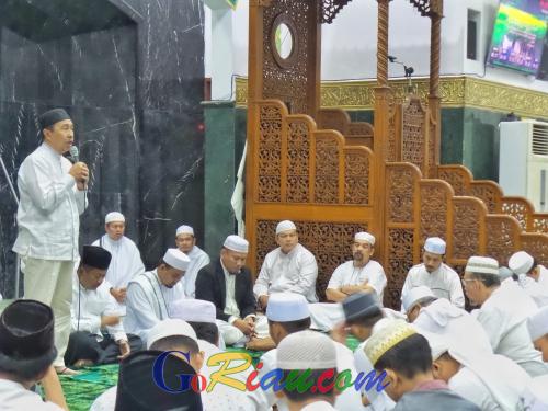 Riau Berzikir, Gubernur Ajak Seluruh Masyarakat Melaksanakan Salat Meminta Hujan