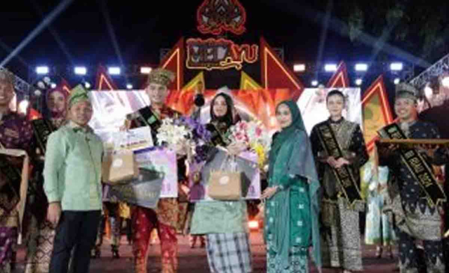 Rafi dan Diajeng Raih Gelar Bujang Dara Riau 2025, Siap Promosikan Pariwisata