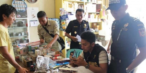 Dirjen Bea Cukai Operasi Pasar Rokok Ilegal di Tembilahan dan Kuansing Riau