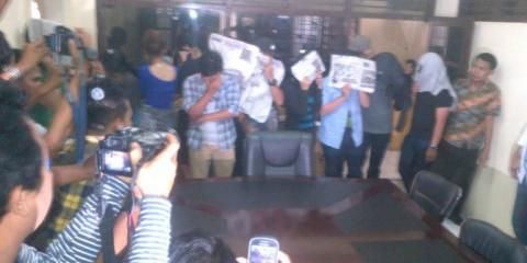 Pesta Narkoba, Camat dan 2 PNS Ditangkap di Tempat Karaoke