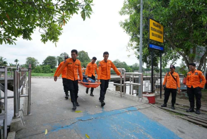 GoRiau Tingkatkan Kesiapsiagaan, TCK-EMT Riau Dilatih Tangani Evakuasi dan Penanganan Medis Korban Bencana