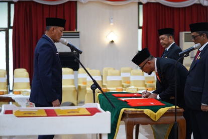 GoRiau Roni Bowo Leksono Dilantik Jadi Kepala Badan Riset dan Inovasi Daerah Riau