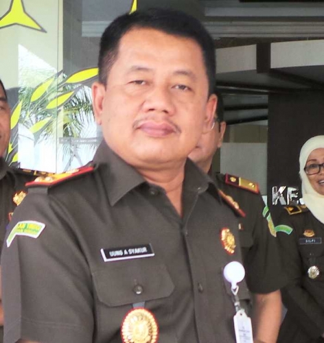 kajari-pekanbaru-dan-dumai-serta-3-pejabat-kejati-resmi-berganti-target-bulan-4-tunggakan-perkara