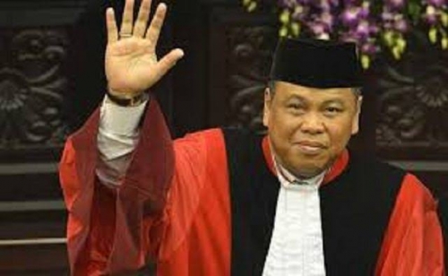 WartaPKU.com 54 Profesor Desak Arief Hidayat Mundur Sebagai Ketua MK, Dinilai Tak Punya Kualitas Negarawan