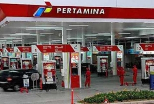 GoRiau Pukul 00.00 Nanti Pertamina Turunkan Harga Premium dan Pertamax Cs