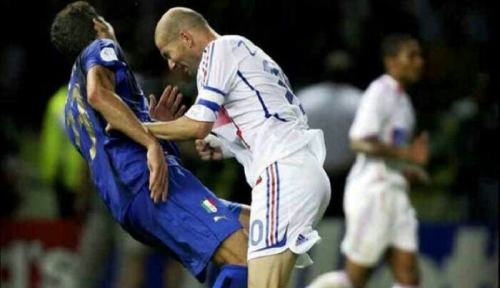Misteri Tandukan Zidane ke Materazi Terungkap, Ternyata Bukan karena Ibunya Diejek, Melainkan . . . .