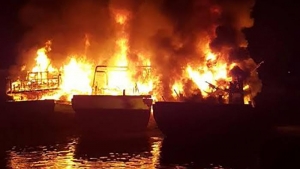 GoRiau 39 Kapal Terbakar di Pelabuhan Benoa Bali Senin Dinihari