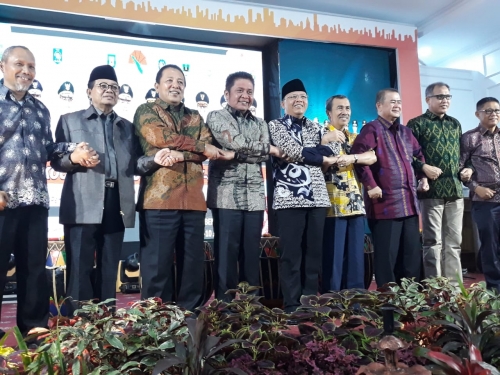 Hadiri Rakor Gubernur se-Sumatera, Ini Lima Isu Strategis yang Dibahas Gubri