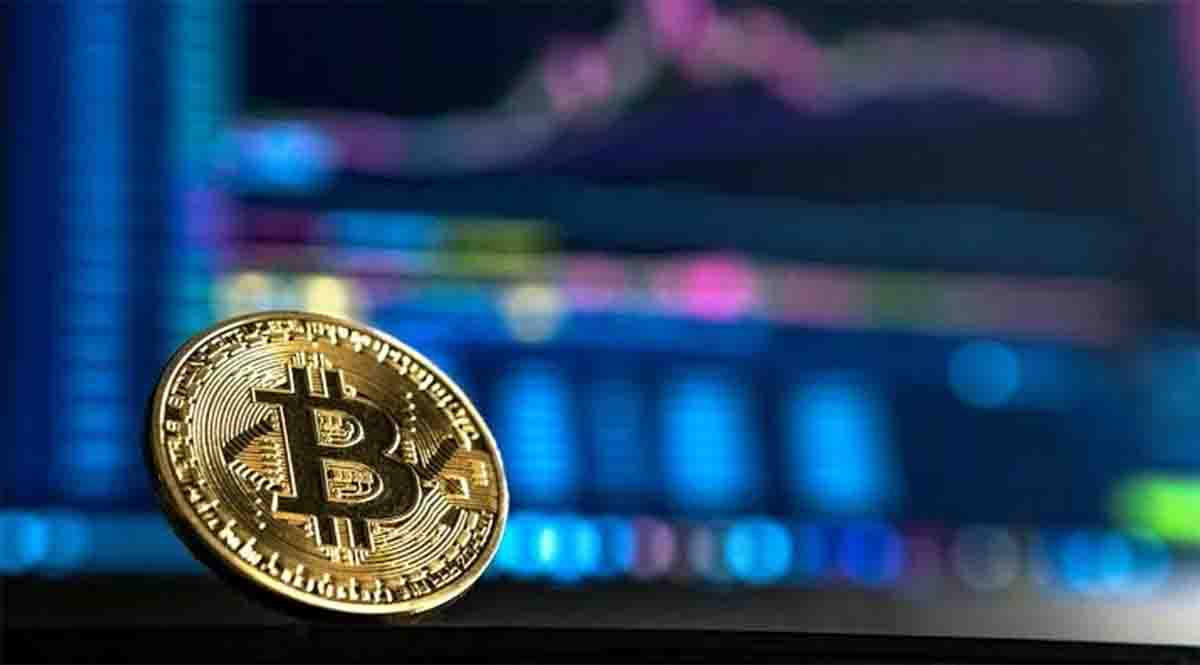Kapitulasi Ritel dan Leverage Tinggi, Apakah Bitcoin Siap Meledak?