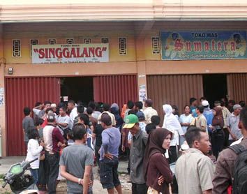 Empat Toko Emas Dirampok Sekaligus, Anak Pemilik Tewas Ditembak