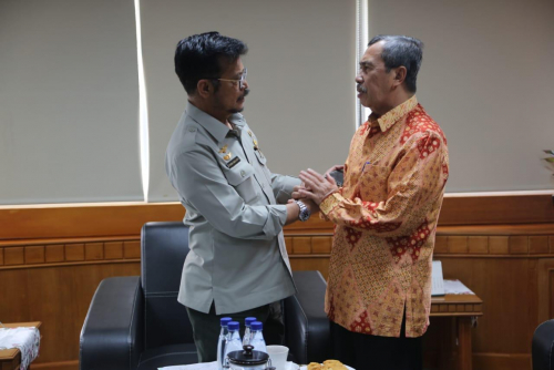 Bertemu Menteri Syahrul Yasin Limpo, Gubri Beberkan Potensi Pertanian di Riau