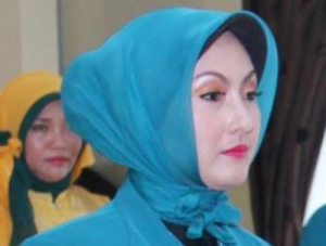 GoRiau Tersangka Korupsi, Istri Cantik Wali Kota Padang Panjang Ditahan Kejaksaan